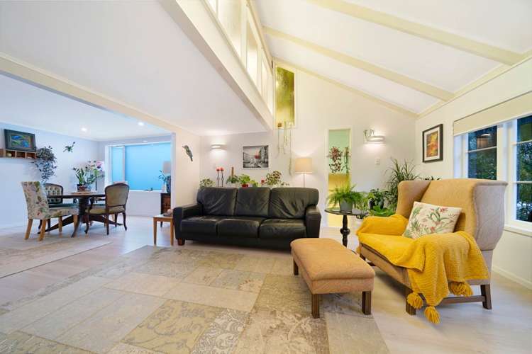 19 Hollywood Avenue Titirangi_4