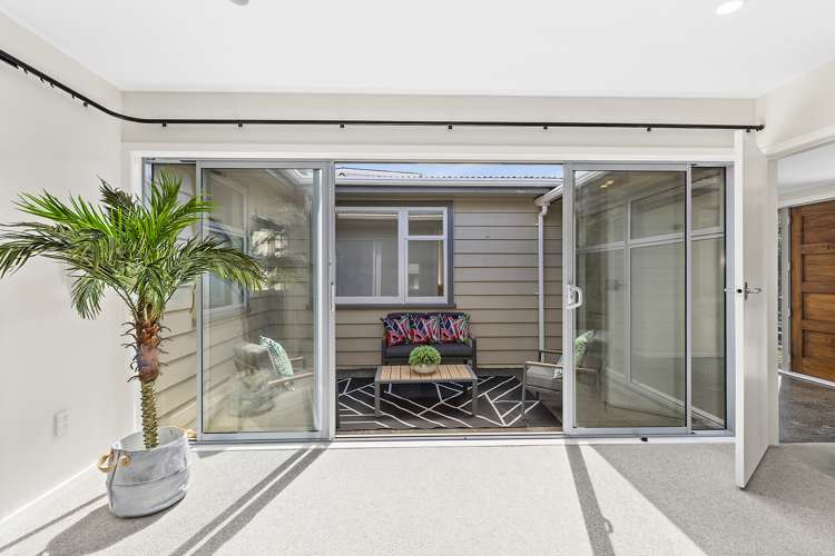 99 Parkvale Road Karori_17