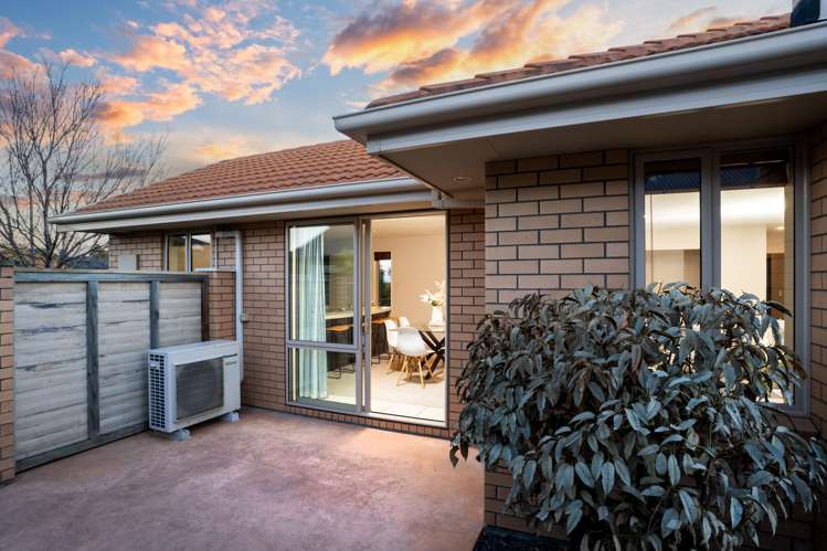 8 Bayliss Close Northwood_23