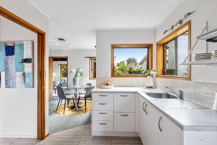 2/73 Centreway Road Orewa_6