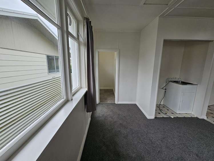 71 Queenwood Road 10516_4