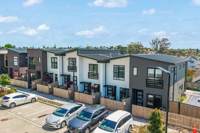 76 Rauemi Way Te Atatu South_3