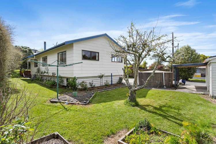 10 Langton Road Stanmore Bay_19