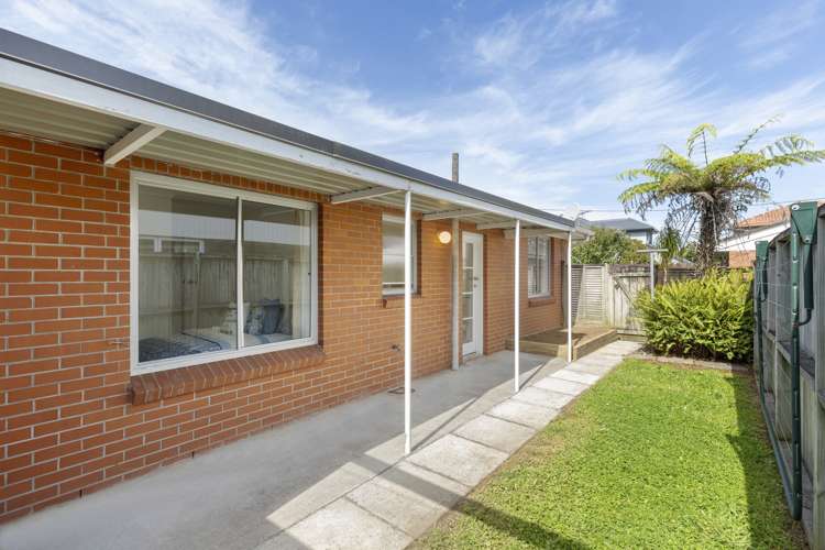2/7 Alana Place Mount Wellington_10
