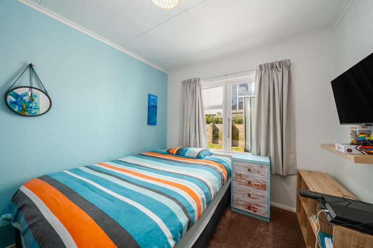 38 Hine Road Wainuiomata_9