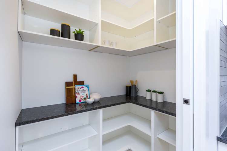 16 Comeskey Grove Elderslea_12