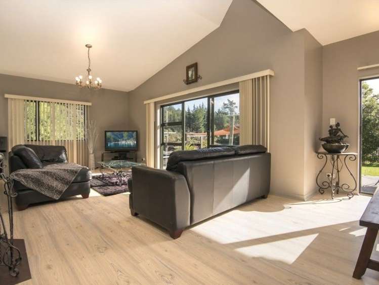 112 Boons Valley Road Waikawa_40