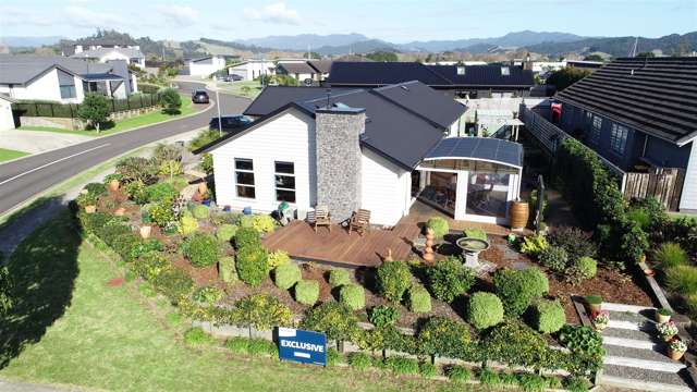 2 Roseberry Place Whitianga_1