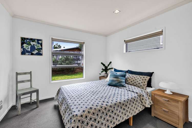 72e Wairau Road Oakura_12