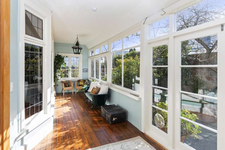 39 Holly Road Merivale_11