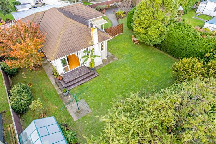 19 Naenae Road Naenae_12