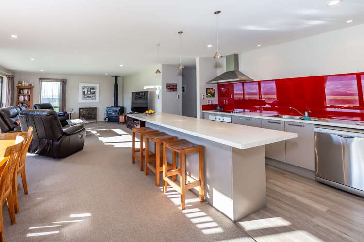 670 The Peaks Road Hawarden_25