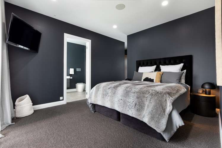 8 Baxter Michael Crescent Cambridge_11