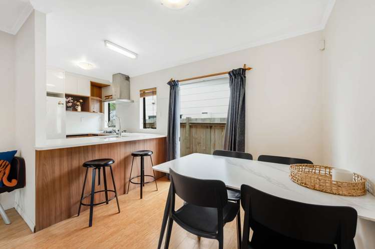56 Fitzherbert Avenue West Harbour_9