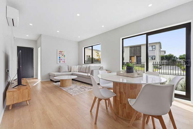 67A Jolson Road_3