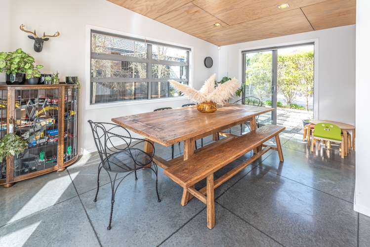 9 Lithgow Drive Otamatea_4