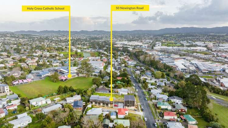 4/50 Newington Road Henderson_17