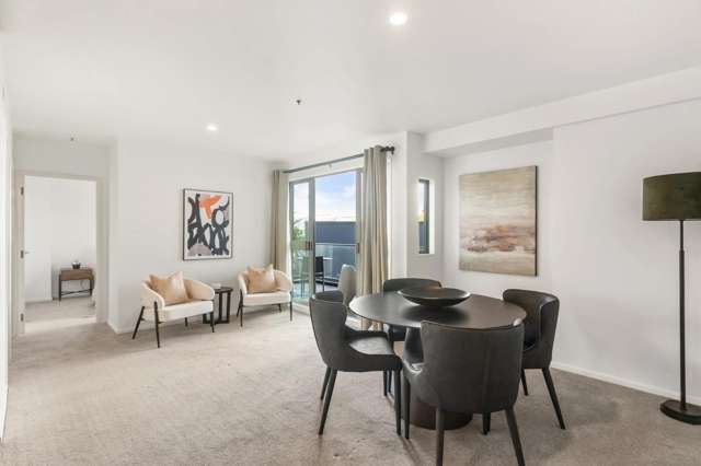 Modern City-Fringe Apartment 2 Bedrooms 2 Bathrooms 2 Car Parks