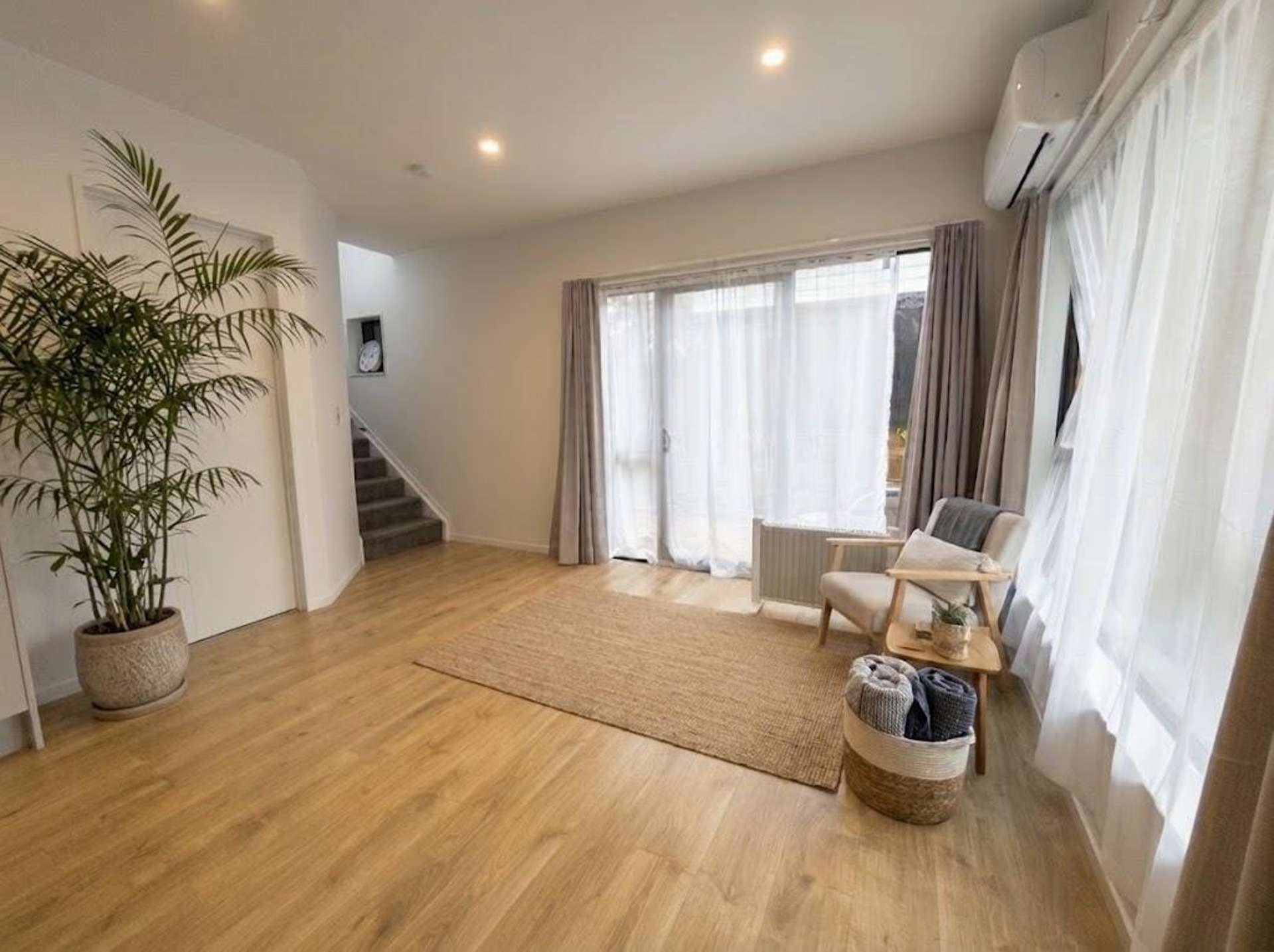 2/16 Buisson Glade West Harbour_0
