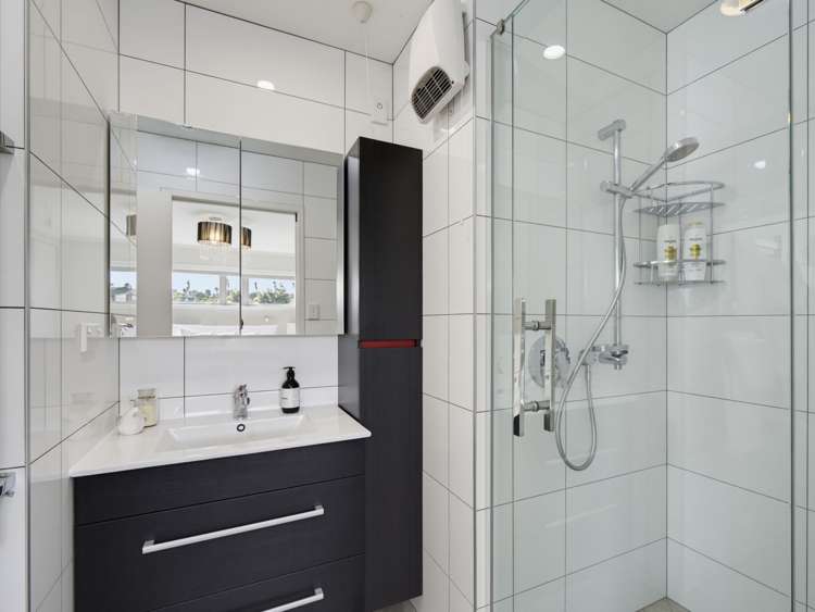 35 Albatross Road Red Beach_16
