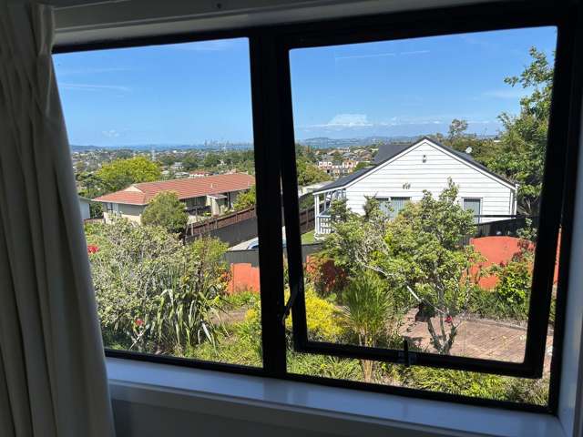 Charming 3BR Massey Haven with Garden