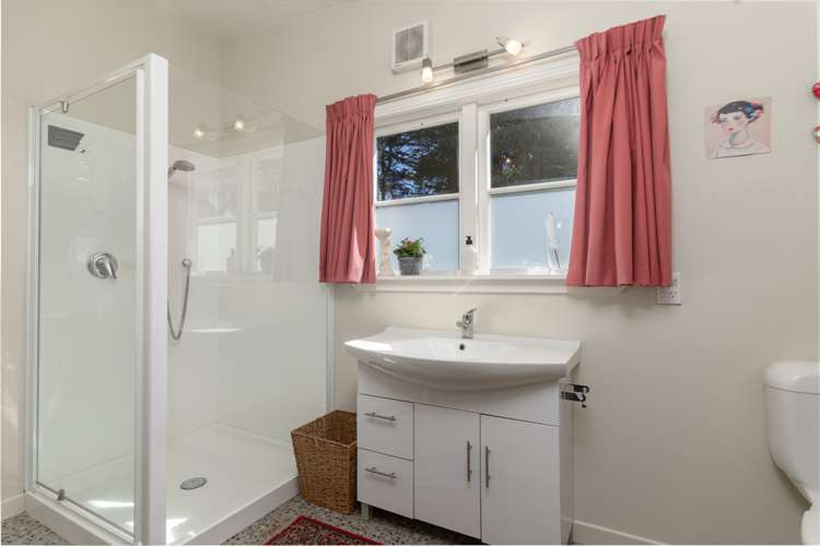 27 Tararua Drive Upper Plain_16