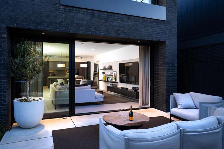 9 Hewitts Road Merivale_18