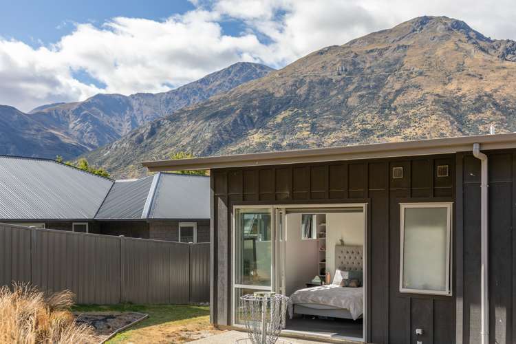 21 Banbury Terrace Lower Shotover_16