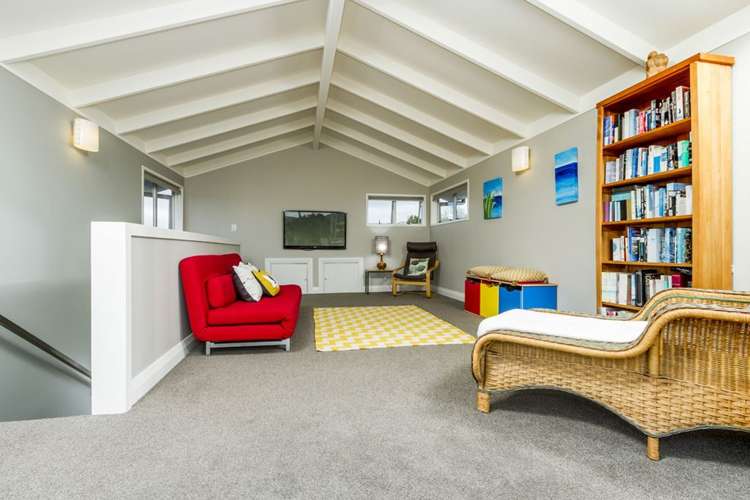 17 Merani Street Narrow Neck_11