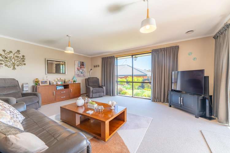 2/25b White Street Waimataitai_5