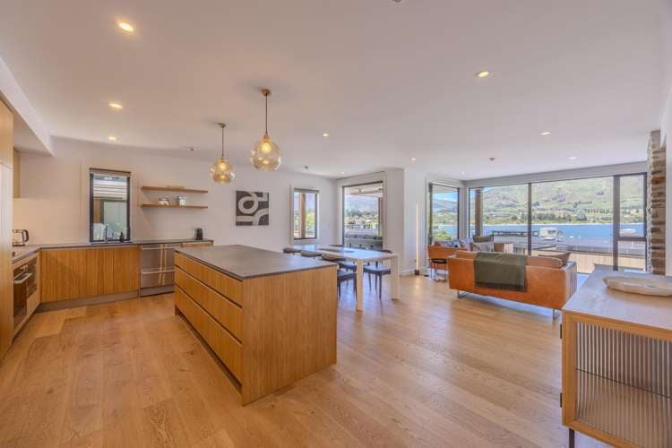 Apt 31 Marina Terrace Apartments_0