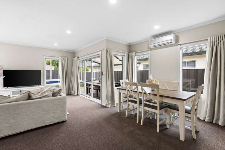 2 Warwick Crescent_3