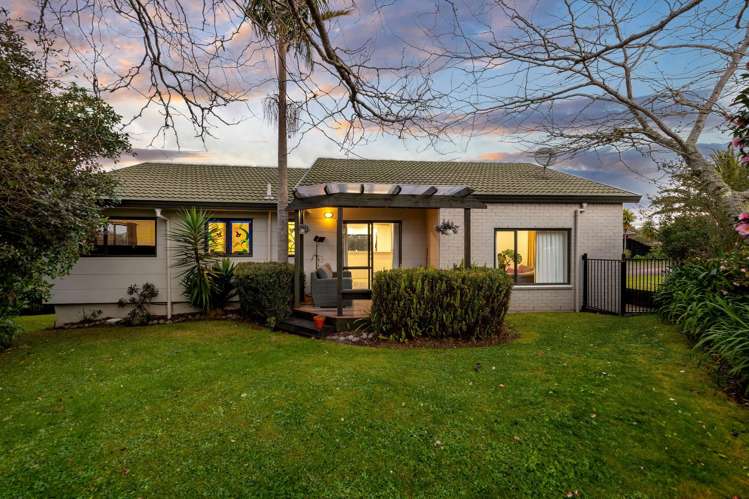 17 Robina Court Pakuranga Heights_21