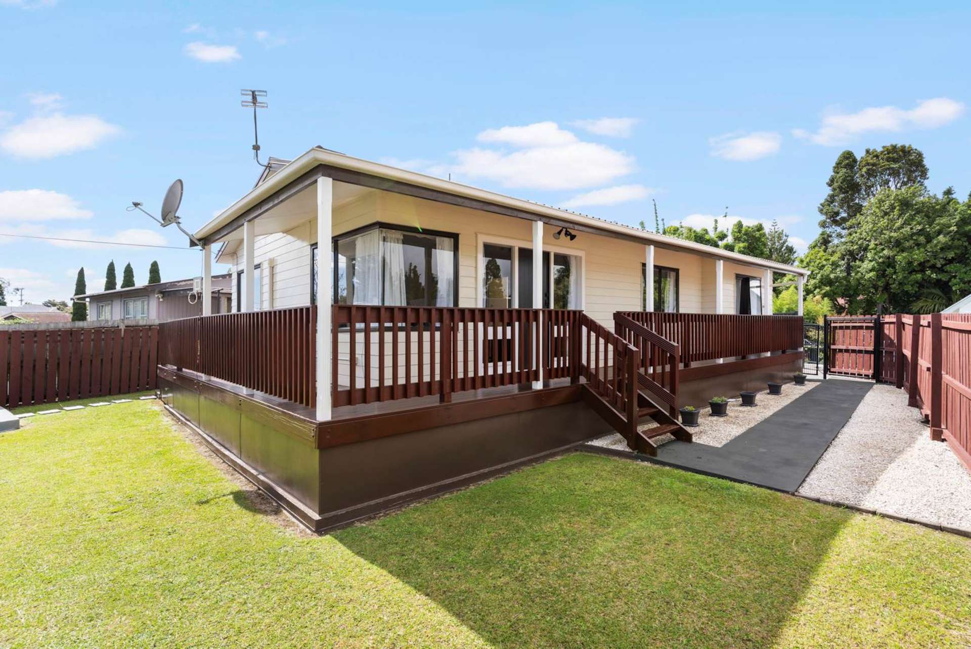 2/45 Sabulite Road Kelston_0