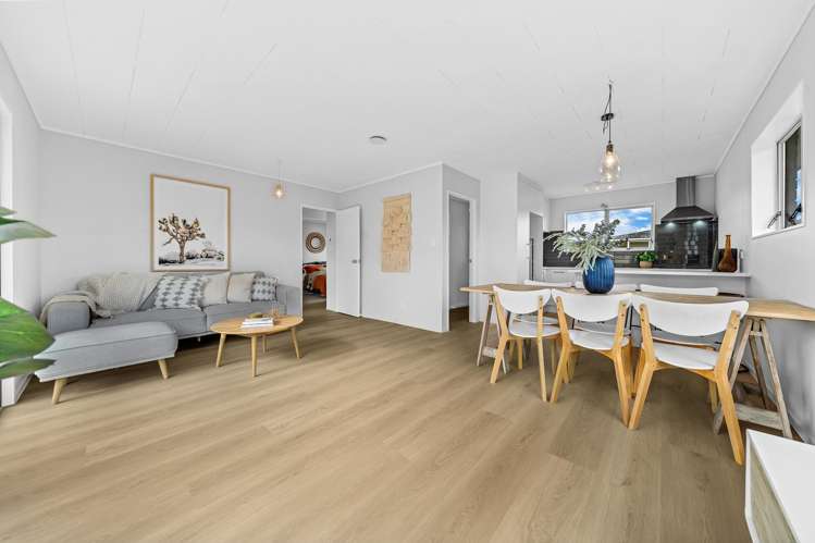 2/37 Blacklock Avenue Henderson_10