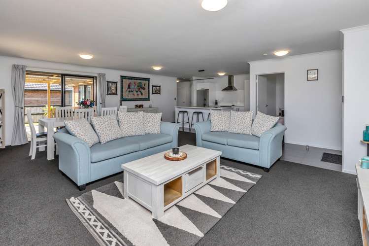 33 Ocean View Rise Ruakākā_7