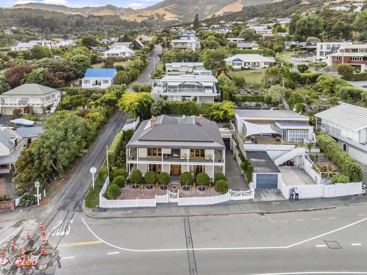 7 Beach Road Akaroa_6