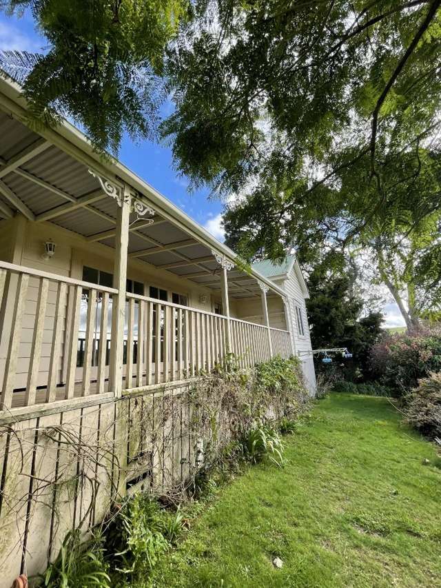 159F Portsmouth Road 10373_1