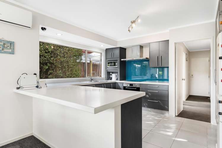 2/17 Daria Place Northpark_12