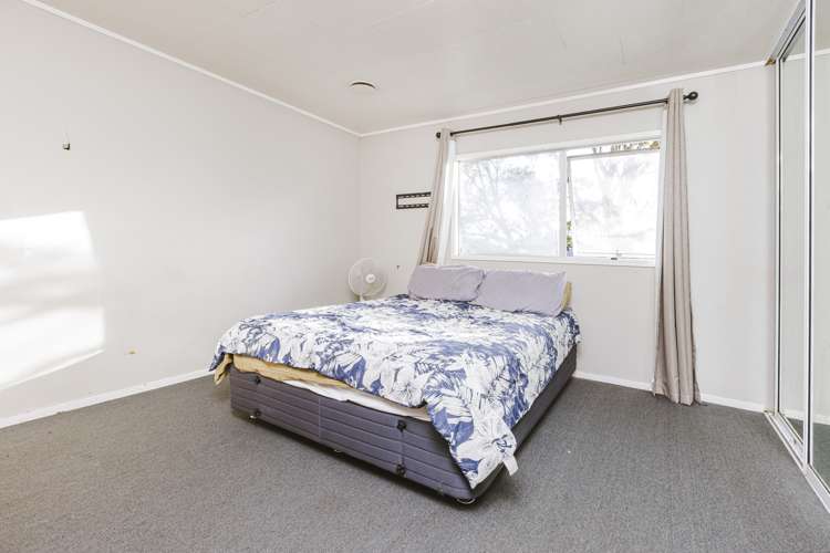 1/6 Bundena Place Clendon Park_8