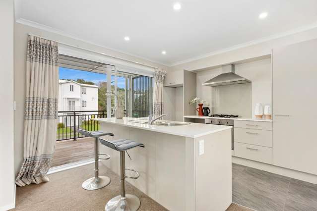 60 Arrowsmith Drive Flat Bush_3
