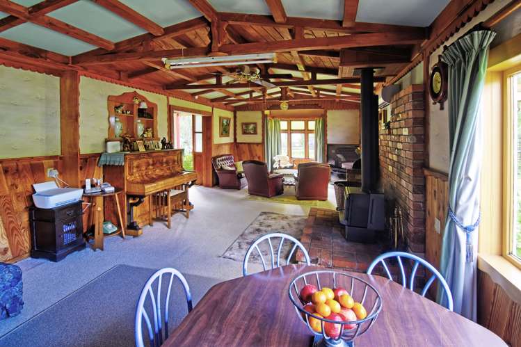 1394 Opaki Kaiparoro Road Mauriceville_5