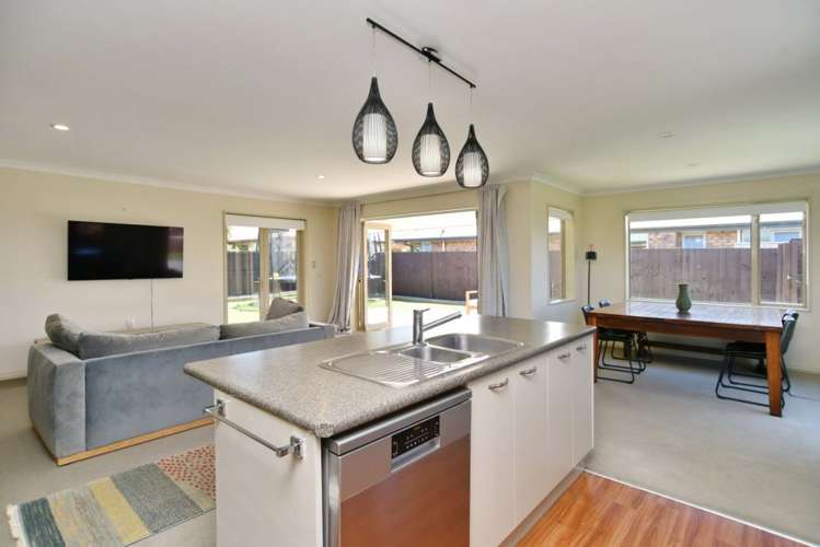 102 Charles Street Rangiora_5