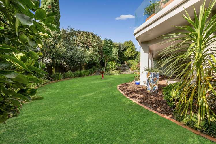 10 Mangerton Lane East Tamaki Heights_33