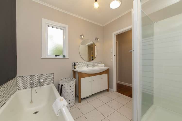 54 Sylvan Valley Avenue Titirangi_9