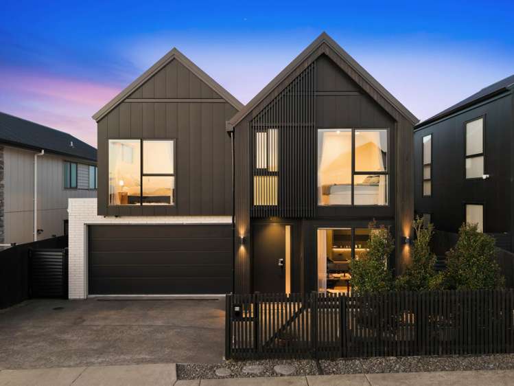 55 Michael Bosher Way Flat Bush_36