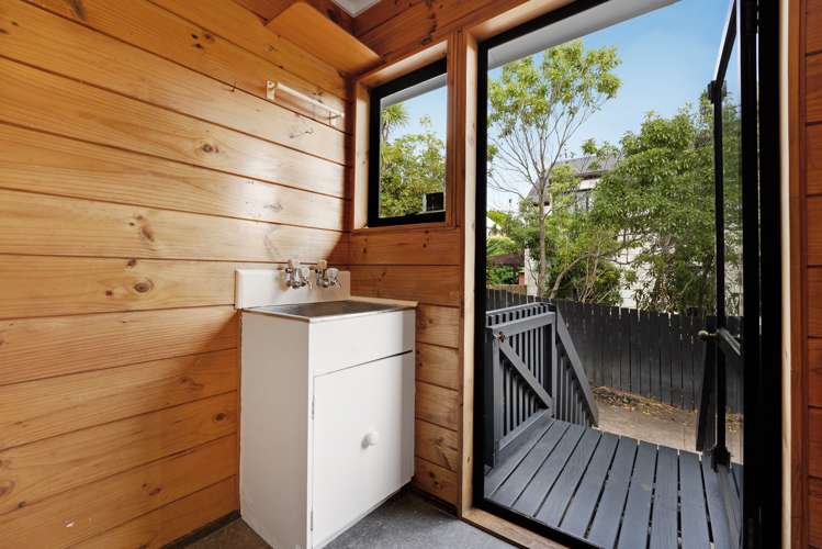 2/34 Gatman Street Birkdale_15