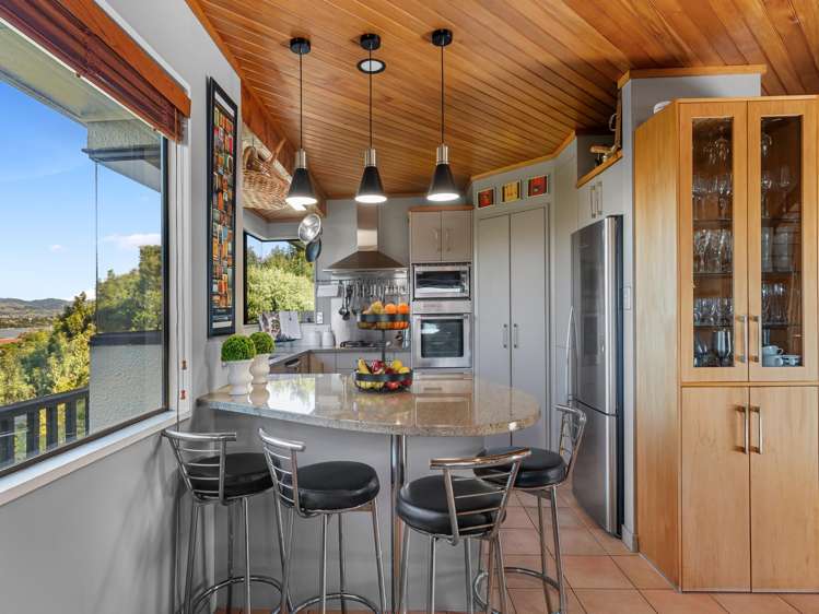 51 Hillcrest Road Otumoetai_15