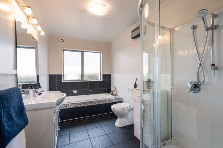 6 Arcadia Place Halfway Bush_18