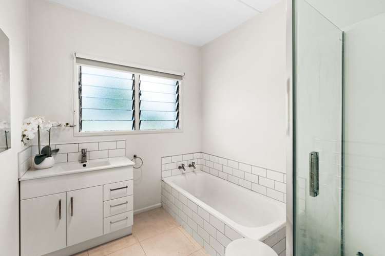 39 Saint Andrews Road Havelock North_8